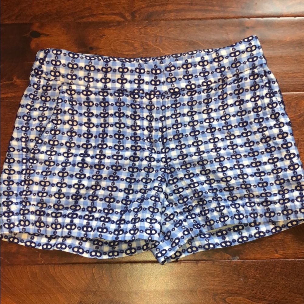 Vineyard Vine blue shorts